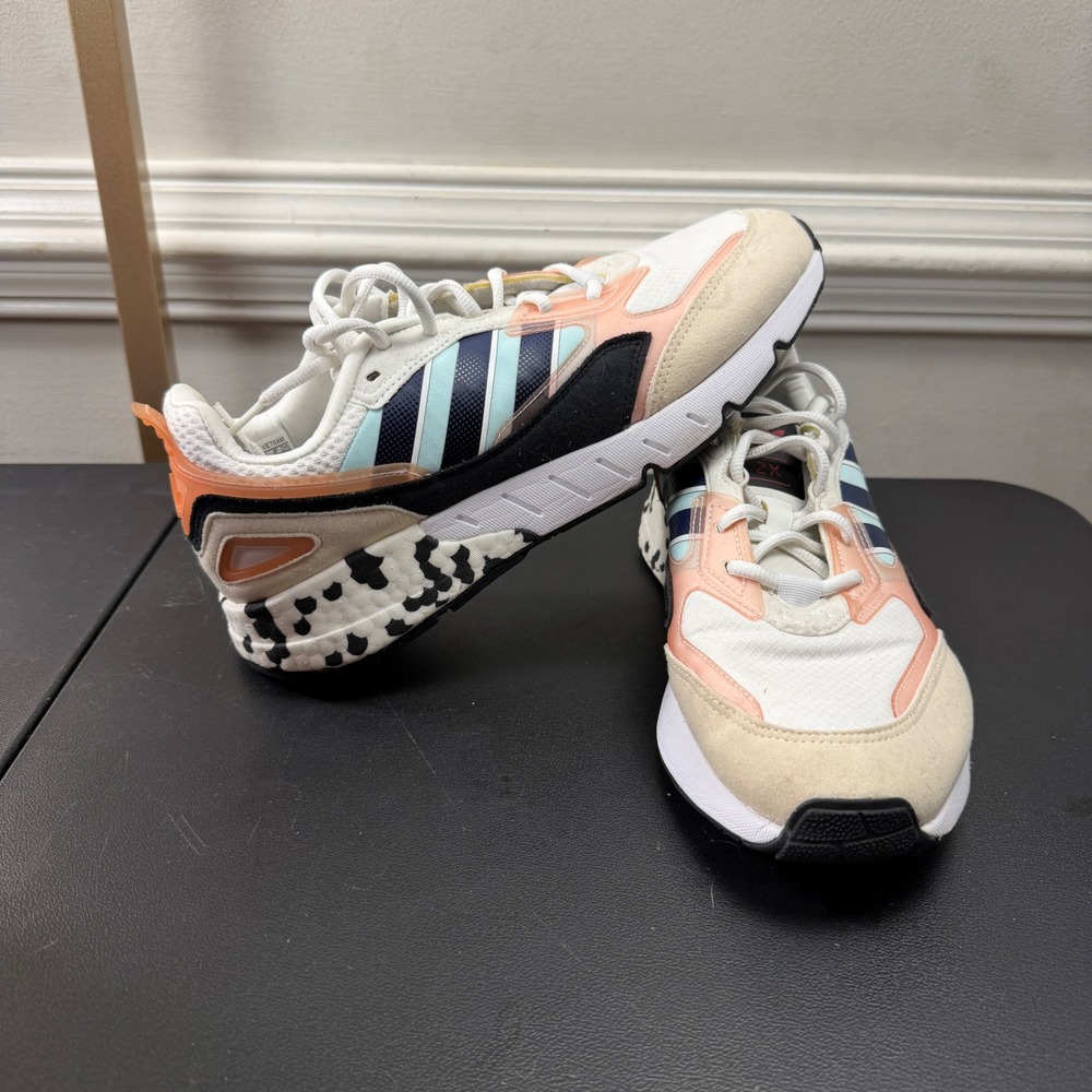 Adidas ZX 2K Boost 2.0 Mens 9.5
W11 White Peach 2022 Animal Print GY3048 GYM
